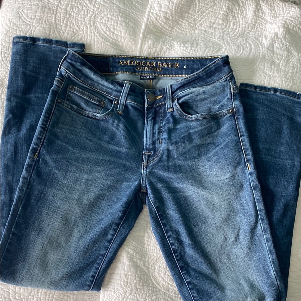 American Eagle Outfitters Blue Skinny Jeans with Vintage Appeal - Extreme Flex